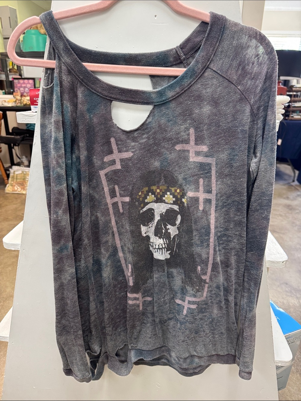 Chaser Women's Long Sleeve Skull Graphic Tee in Black Gray with Pink Accents